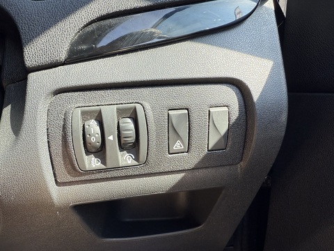 1.5 dCi Dynamique TomTom MPV 5dr Diesel Manual Euro 5 (s/s) (110 ps)