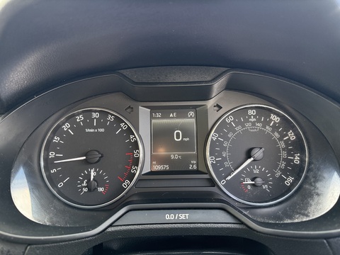 2.0 TDI Elegance Hatchback 5dr Diesel Manual Euro 5 (s/s) (150 ps)