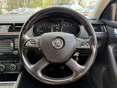 2.0 TDI Elegance Hatchback 5dr Diesel Manual Euro 5 (s/s) (150 ps)