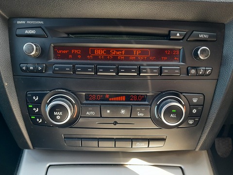 2.0 320d SE Touring 5dr Diesel Manual Euro 5 (177 ps)