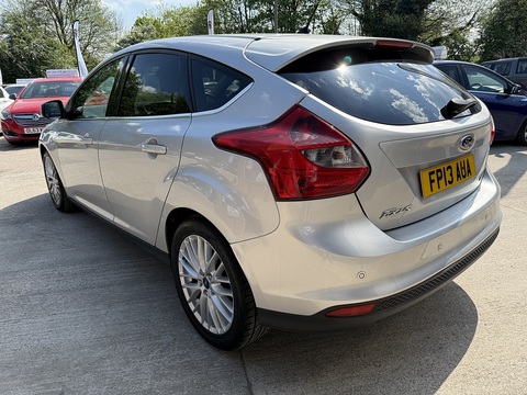 1.6 TDCi Zetec Hatchback 5dr Diesel Manual Euro 5 (s/s) (115 ps)