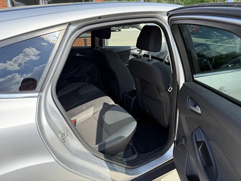 1.6 TDCi Zetec Hatchback 5dr Diesel Manual Euro 5 (s/s) (115 ps)