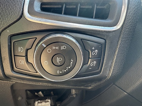 1.6 TDCi Zetec Hatchback 5dr Diesel Manual Euro 5 (s/s) (115 ps)