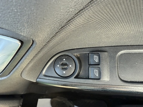 1.6 TDCi Zetec Hatchback 5dr Diesel Manual Euro 5 (s/s) (115 ps)