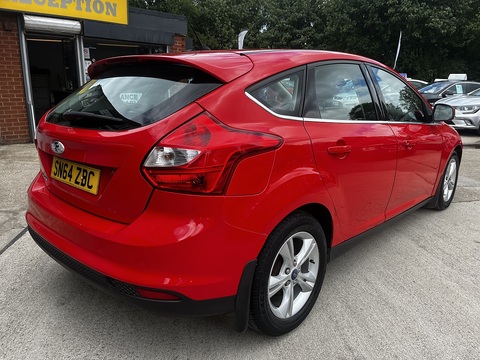 1.6 Zetec Hatchback 5dr Petrol Manual Euro 5 (105 ps)