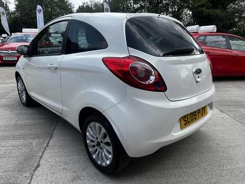 1.2 Zetec Hatchback 3dr Petrol Manual Euro 4 (69 ps)