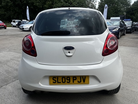 1.2 Zetec Hatchback 3dr Petrol Manual Euro 4 (69 ps)