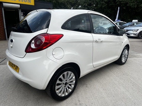 1.2 Zetec Hatchback 3dr Petrol Manual Euro 4 (69 ps)