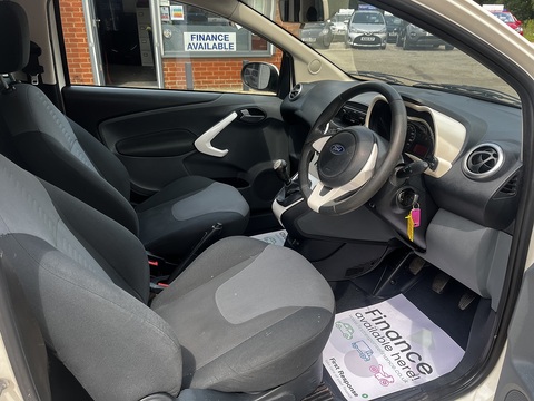 1.2 Zetec Hatchback 3dr Petrol Manual Euro 4 (69 ps)