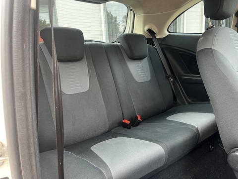 1.2 Zetec Hatchback 3dr Petrol Manual Euro 4 (69 ps)