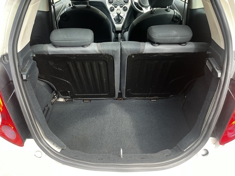 1.2 Zetec Hatchback 3dr Petrol Manual Euro 4 (69 ps)