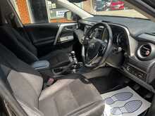 Toyota RAV4 D-4D Icon 