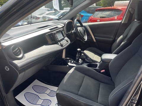 2.0 D-4D Icon SUV 5dr Diesel Manual 4WD Euro 5 (s/s) (124 ps)