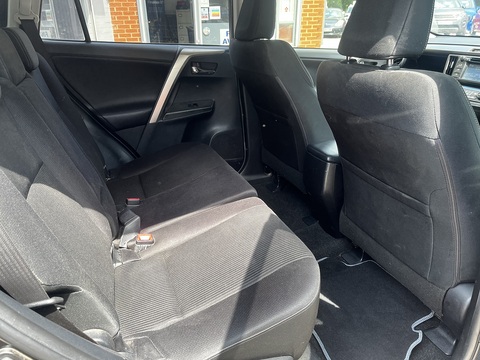 2.0 D-4D Icon SUV 5dr Diesel Manual 4WD Euro 5 (s/s) (124 ps)