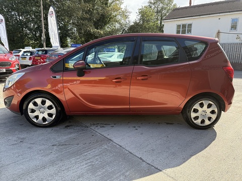 1.7 CDTi Exclusiv MPV 5dr Diesel Manual Euro 5 (130 ps)