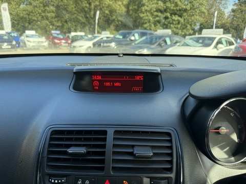 1.7 CDTi Exclusiv MPV 5dr Diesel Manual Euro 5 (130 ps)