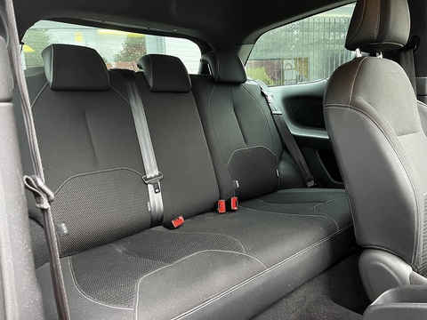 1.6 BlueHDi DStyle Nav Hatchback 3dr Diesel Manual Euro 6 (s/s) (100 ps)