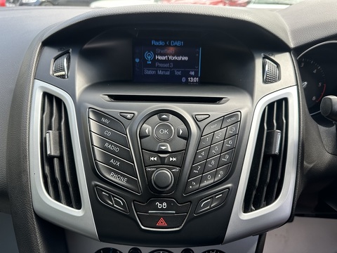 1.6 TDCi Zetec Hatchback 5dr Diesel Manual Euro 5 (s/s) (115 ps)