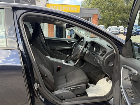 2.0 D4 Business Edition Saloon 4dr Diesel Manual Euro 6 (s/s) (190 ps)