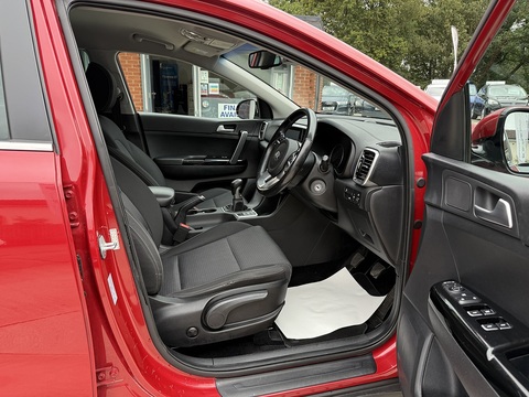 1.6 GDi 2 SUV 5dr Petrol Manual Euro 6 (s/s) (130 bhp)