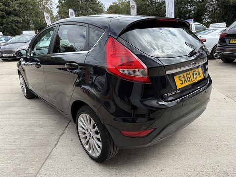 1.6 TDCi DPF Titanium Hatchback 5dr Diesel Manual (107 g/km, 94 bhp)