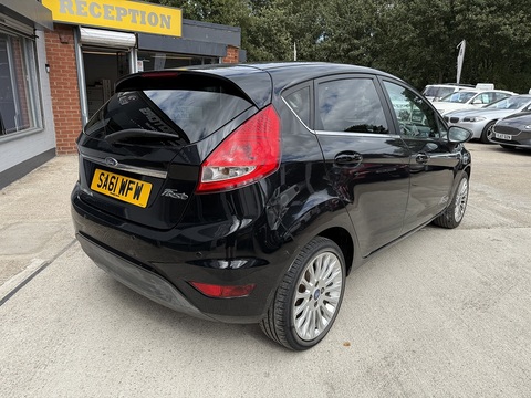 1.6 TDCi DPF Titanium Hatchback 5dr Diesel Manual (107 g/km, 94 bhp)