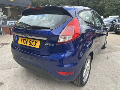 1.25 Zetec Hatchback 3dr Petrol Manual Euro 5 (82 ps)