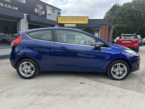 1.25 Zetec Hatchback 3dr Petrol Manual Euro 5 (82 ps)