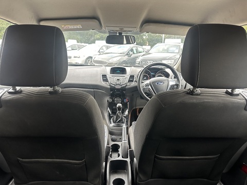 1.25 Zetec Hatchback 3dr Petrol Manual Euro 5 (82 ps)