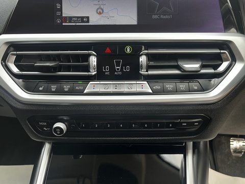 2.0 320d SE Saloon 4dr Diesel Manual Euro 6 (s/s) (190 ps)