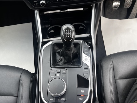 2.0 320d SE Saloon 4dr Diesel Manual Euro 6 (s/s) (190 ps)