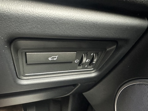 2.2 SD4 Pure SUV 5dr Diesel Auto 4WD Euro 5 (190 ps)