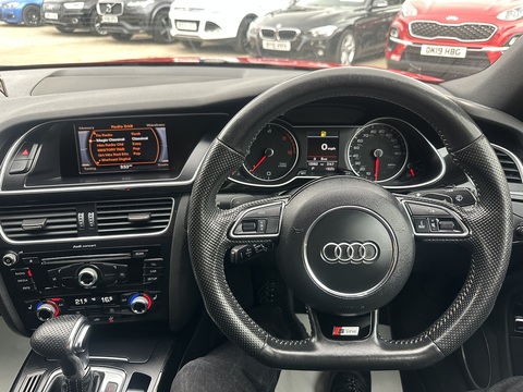 2.0 TDI Black Edition Saloon 4dr Diesel Multitronic Euro 5 (s/s) (177 ps)