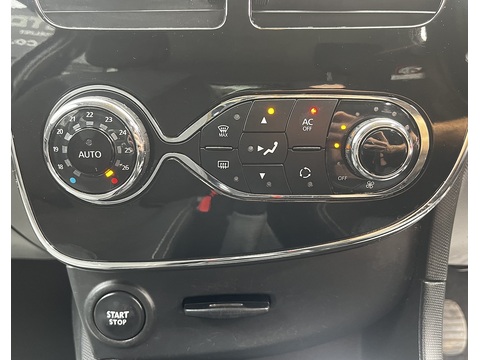 0.9 TCe Dynamique S MediaNav Hatchback 5dr Petrol Manual Euro 5 (s/s) (90 ps)