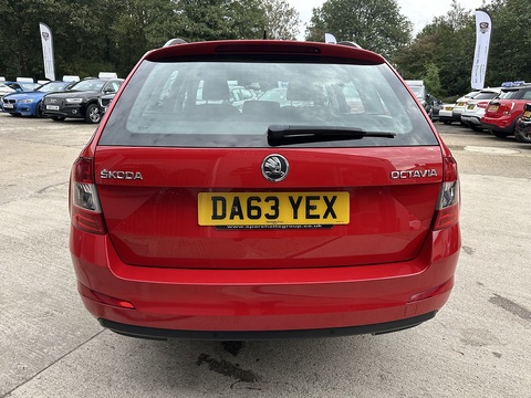 1.6 TDI Elegance Estate 5dr Diesel DSG Euro 5 (s/s) (105 ps)