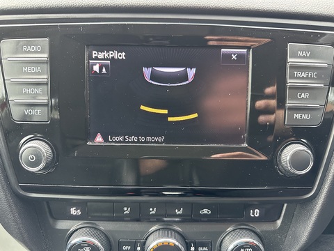 1.6 TDI Elegance Estate 5dr Diesel DSG Euro 5 (s/s) (105 ps)