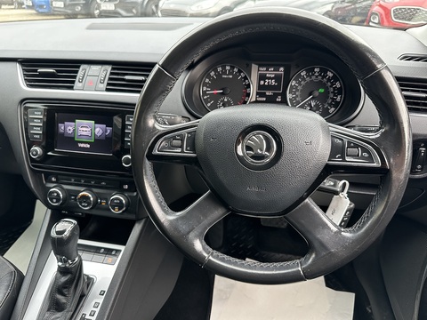 1.6 TDI Elegance Estate 5dr Diesel DSG Euro 5 (s/s) (105 ps)