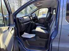 Vauxhall Vivaro CDTi 2900 BiTurbo ecoFLEX 