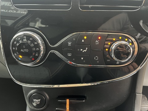 1.5 dCi Dynamique S MediaNav Hatchback 5dr Diesel Manual Euro 5 (s/s) (90 ps)