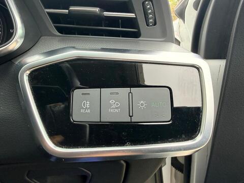 2.0 TDI 40 Sport Saloon 4dr Diesel S Tronic Euro 6 (s/s) (204 ps)