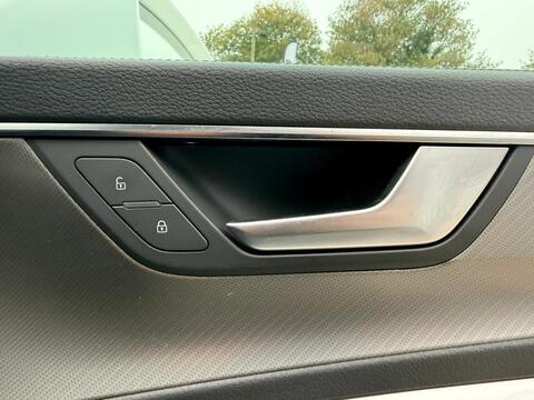 2.0 TDI 40 Sport Saloon 4dr Diesel S Tronic Euro 6 (s/s) (204 ps)