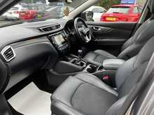Nissan Qashqai DIG-T Tekna 