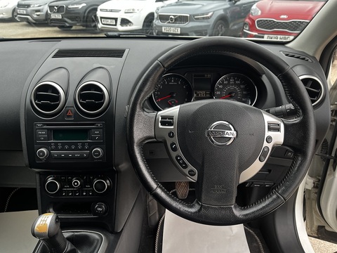 1.6 Acenta SUV 5dr Petrol Manual 2WD Euro 5 (s/s) (117 ps)