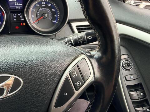 1.6 CRDi Blue Drive Style Hatchback 5dr Diesel Manual Euro 5 (s/s) (110 ps)