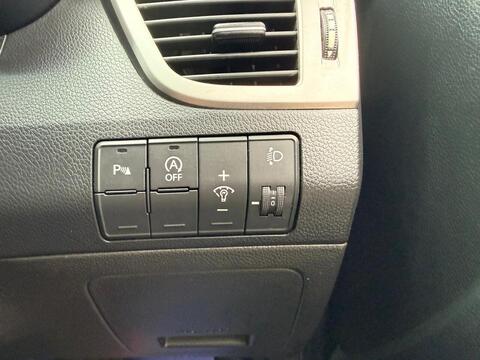 1.6 CRDi Blue Drive Style Hatchback 5dr Diesel Manual Euro 5 (s/s) (110 ps)