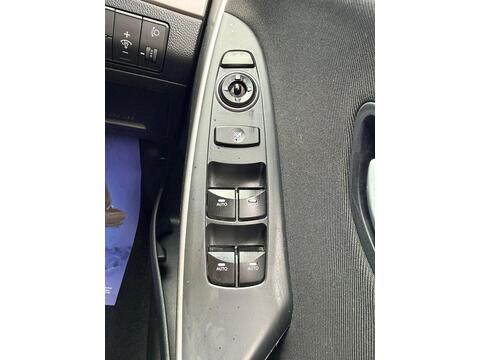 1.6 CRDi Blue Drive Style Hatchback 5dr Diesel Manual Euro 5 (s/s) (110 ps)