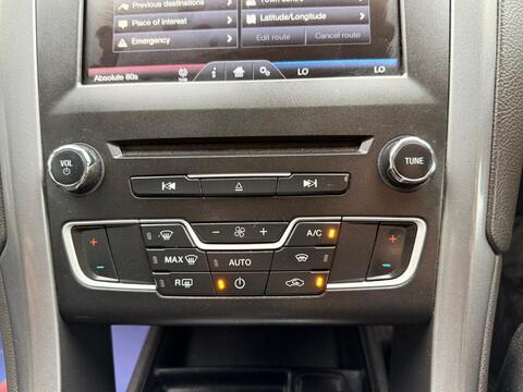 1.5 TDCi ECOnetic Titanium Hatchback 5dr Diesel Manual Euro 6 (s/s) (120 ps)