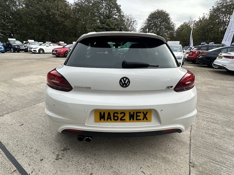 2.0 TDI BlueMotion Tech R-Line Hatchback 3dr Diesel DSG Euro 5 (s/s) (Leather, Nav) (140 ps)