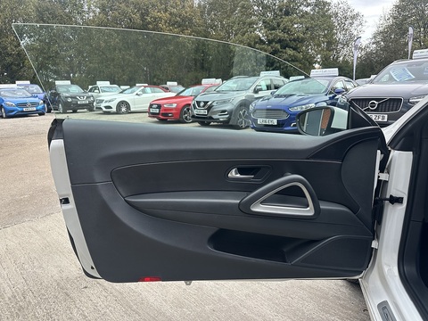 2.0 TDI BlueMotion Tech R-Line Hatchback 3dr Diesel DSG Euro 5 (s/s) (Leather, Nav) (140 ps)