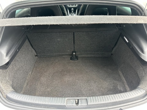 2.0 TDI BlueMotion Tech R-Line Hatchback 3dr Diesel DSG Euro 5 (s/s) (Leather, Nav) (140 ps)